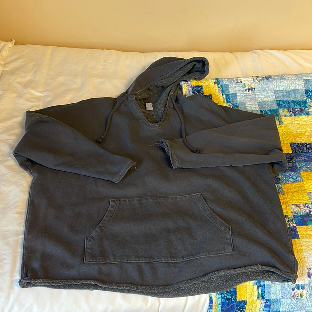 Dark gray vintage wash beach hoodie